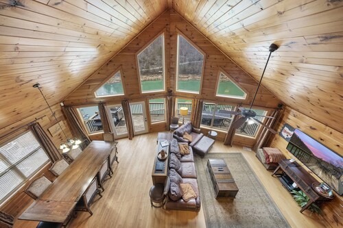 "Blue Water Lodge" Jump'n Bridge, billard, jacuzzi, quai, piscine communautaire