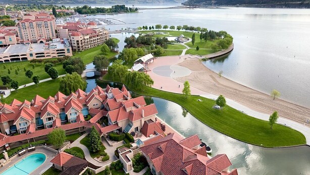 Unclassified image, 1 of 21, button - AMAZING Downtown  Waterfront with Lake View Beach Access (Kelowna)