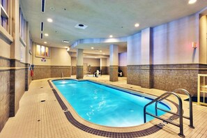 Indoor pool, outdoor pool - AMAZING Downtown Waterfront with Lake View Beach Access &  Boat Moorage. (Kelowna)