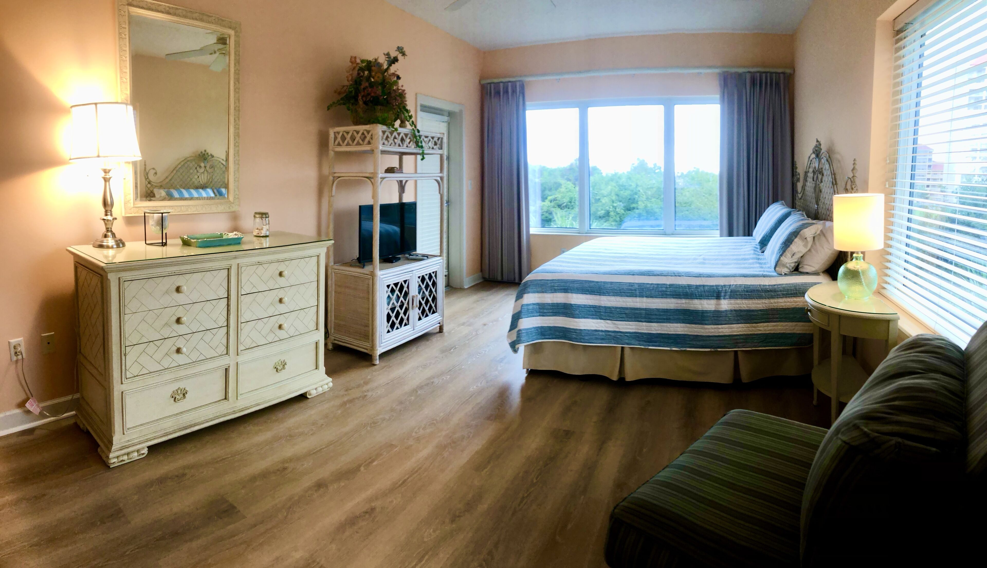 2BR-2BA Summit at Topsl - Private Beach, and Pool! 