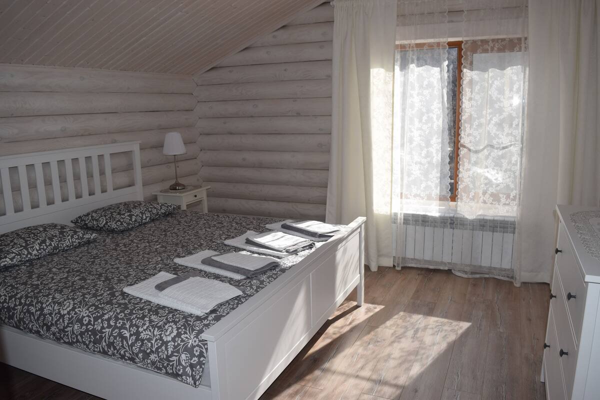 Iron/ironing board, free cots/infant beds, rollaway beds, free WiFi