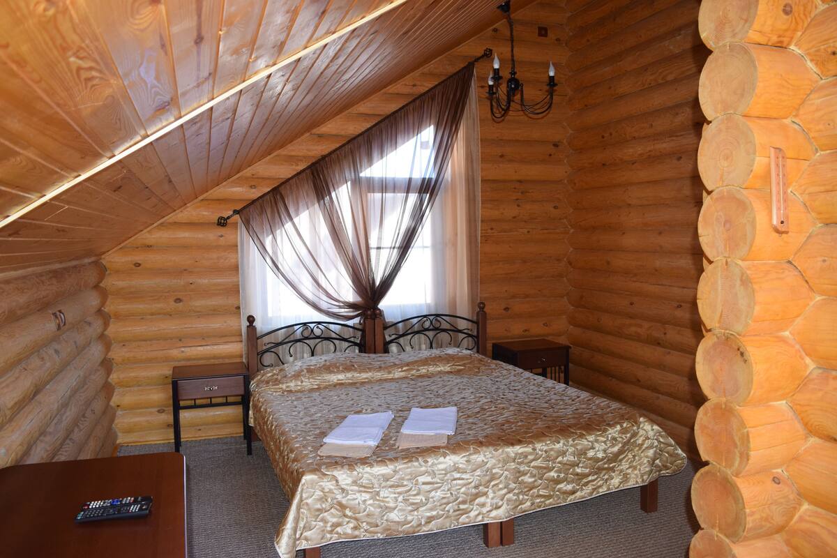 Iron/ironing board, free cots/infant beds, rollaway beds, free WiFi