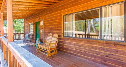 Charmante Hütte in den Rocky Mtns! Whirlpool, Holzkamin!