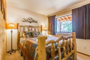 2 bedrooms, iron/ironing board, travel crib, free WiFi