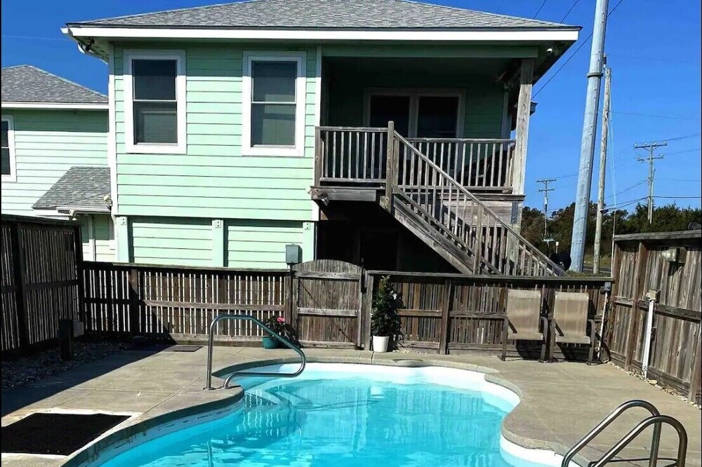 Like no other. Home Theater, Private Salt Water Private Pool.