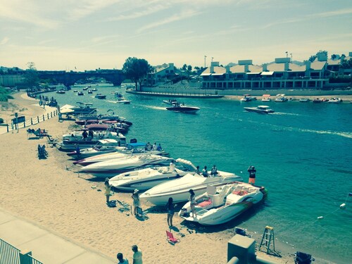 Kings View Spectacular Beachfront !  15 ft from the Water  #101