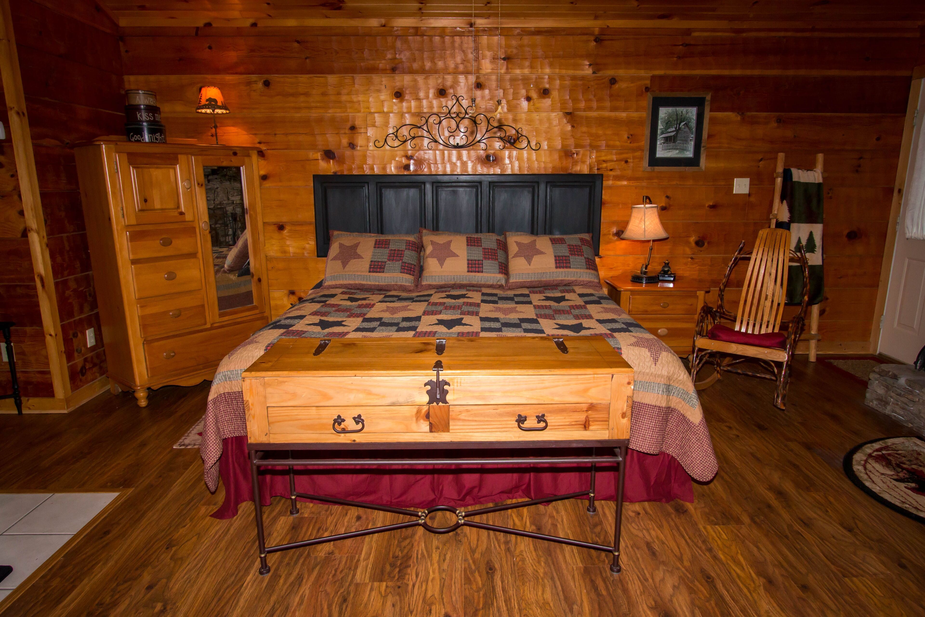 Misty Morning Cabin  in Laurel Valley Community Townsend, TN