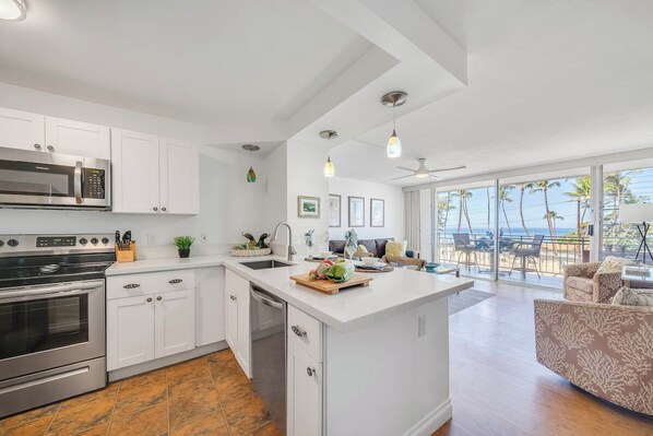 Fridge, microwave, oven, stovetop