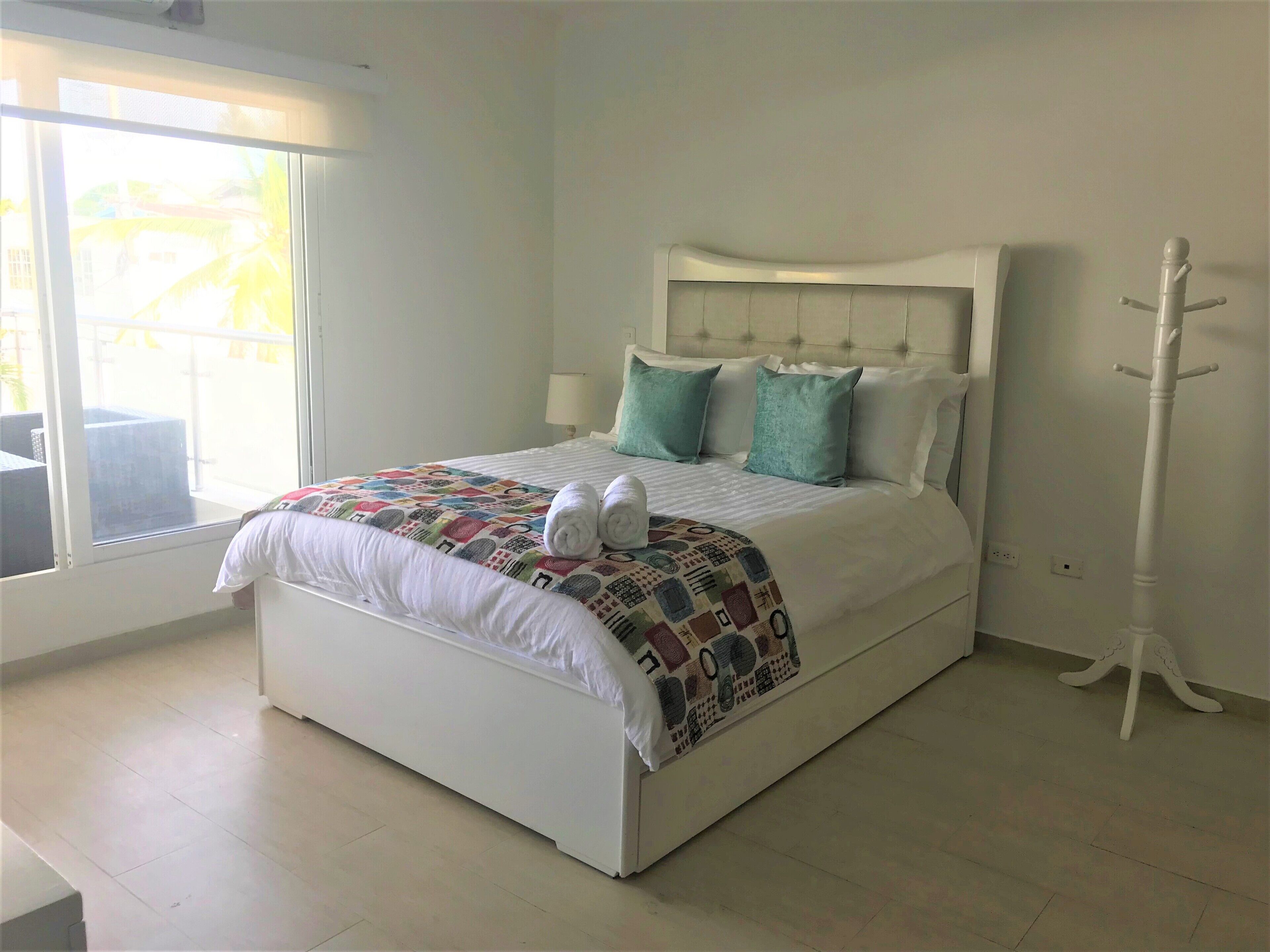 7 Schlafzimmer, Zimmersafe, Bügeleisen/Bügelbrett, WLAN