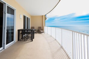 Outdoor dining - ~Stunning 19th Floor Ocean Villa 2B/2B Condo W/FREE Beach Chairs/Umbrella~ (Panama City Beach)