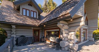 Spectacular Views | Chalet | Private hot tub | BBQ