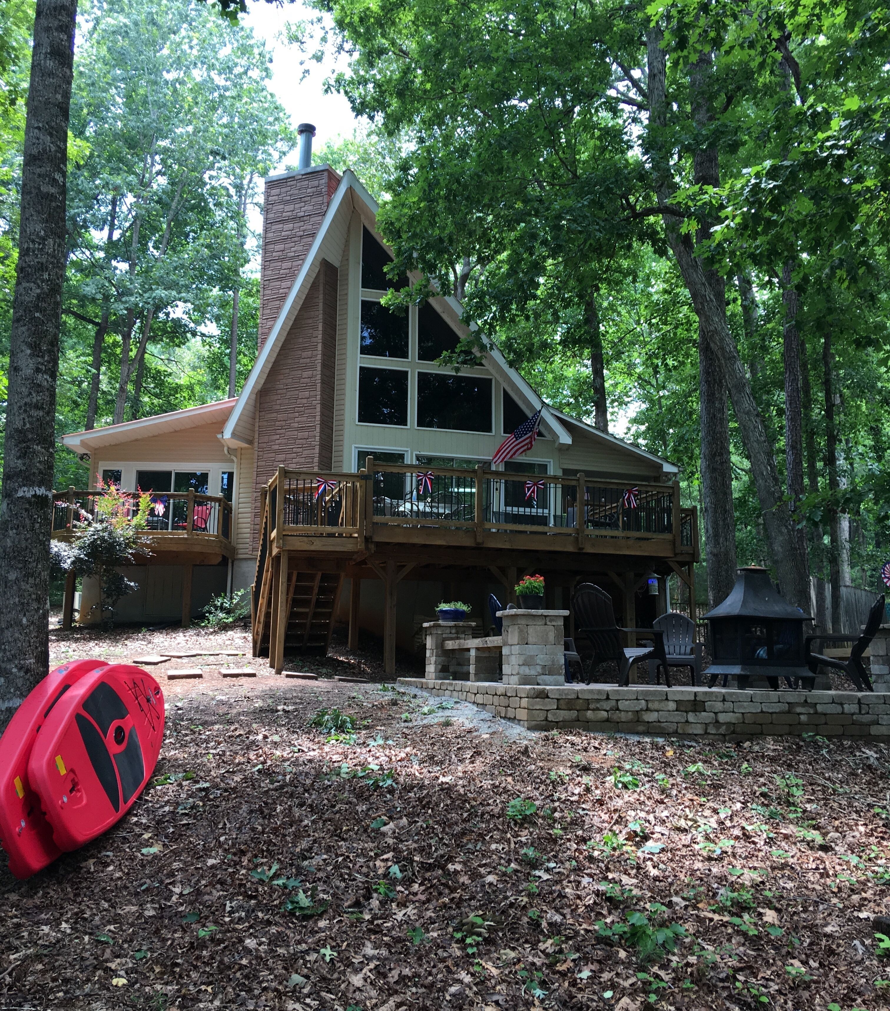 Charming, Scenic Retreat on Deep-Water Cove; Fire Pit and Paddle Boards
