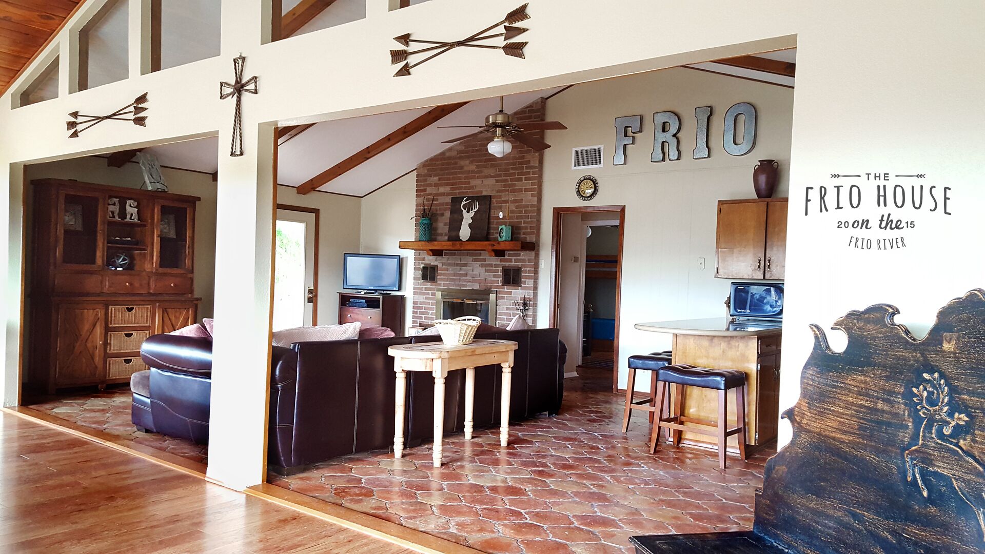 RIVERFRONT! - The Frio House - Riverfront property on the Frio River