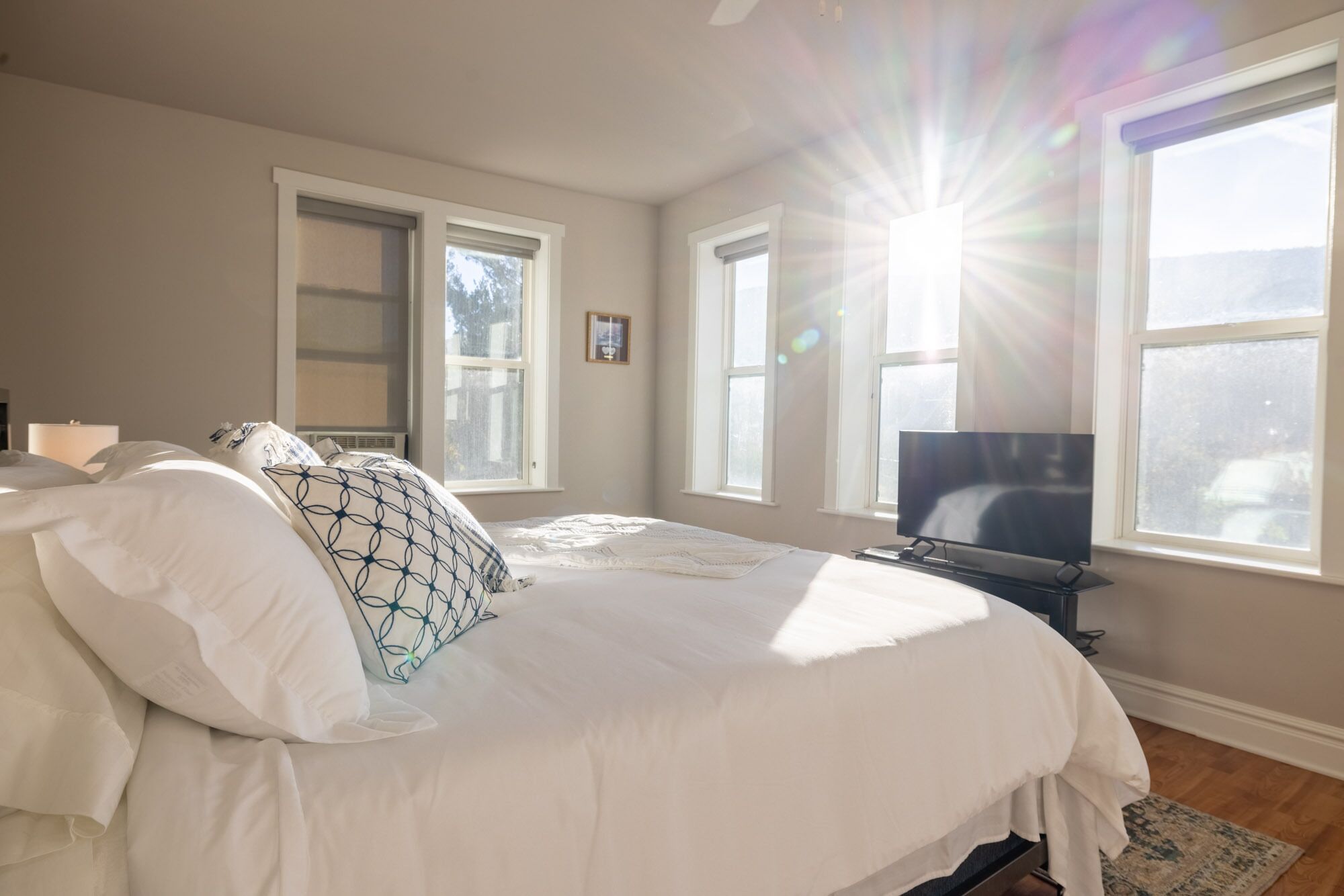 3 bedrooms, iron/ironing board, travel crib, WiFi (free)