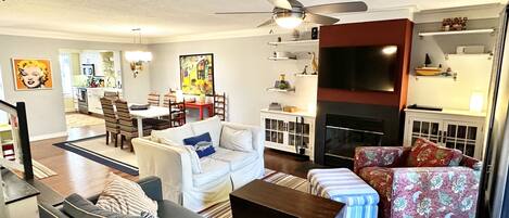 Smart TV, fireplace, DVD player, books