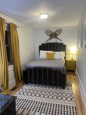 2 chambres, fer et planche à repasser, lit parapluie, Wi-Fi