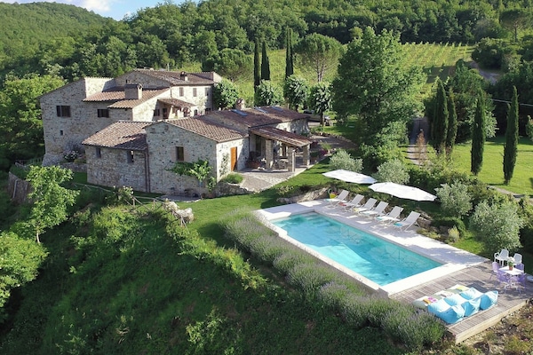 Tranquility and total Privacy at Villa San Piero