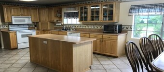 Mountain vacation getaway/Hunters paradise