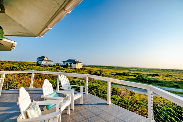 Terrace/patio - Ocean View on South Beach, 4 Bedrooms, 3 Baths. 2 Master suites, access to BHI Club (Bald Head Island)