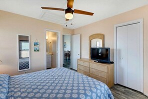 4 chambres, fer et planche à repasser, accès au Wi-Fi (inclus)