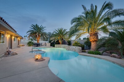 Vegas Family Villa, Pool/Spa, Poker & Pac-Man