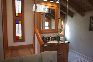 Interior - Lovers’ Cabin; Gateway to Yosemite National Park and more! (Oakhurst)