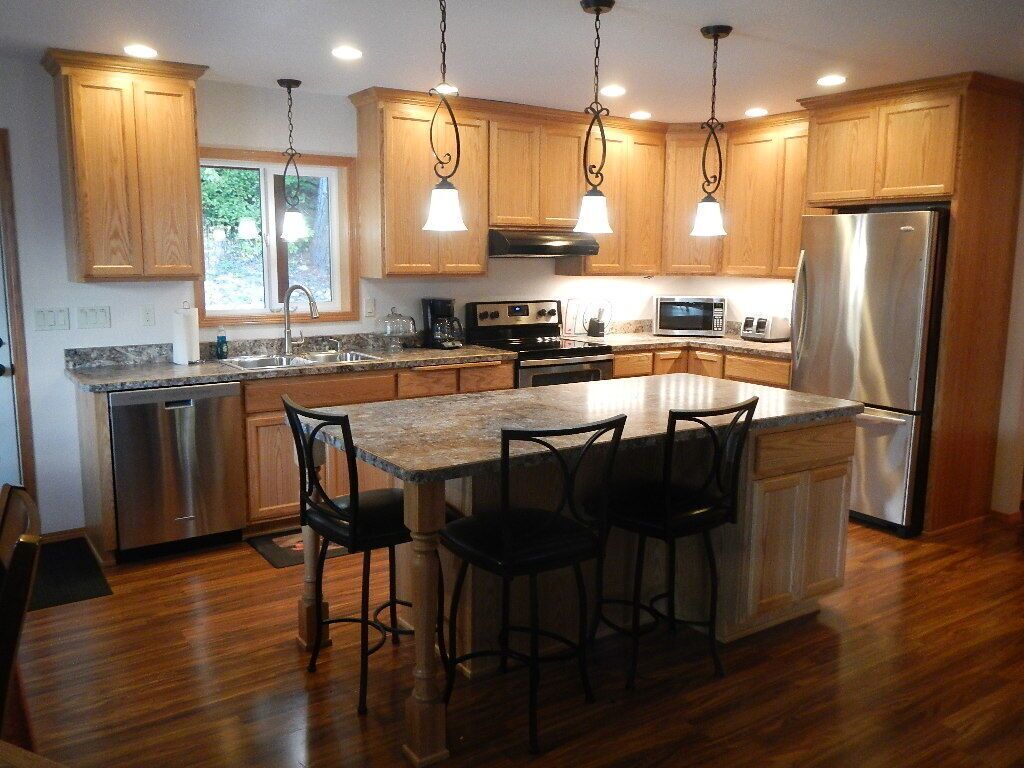 River Front Hideaway in the Southern Oregon Cascade Mountains