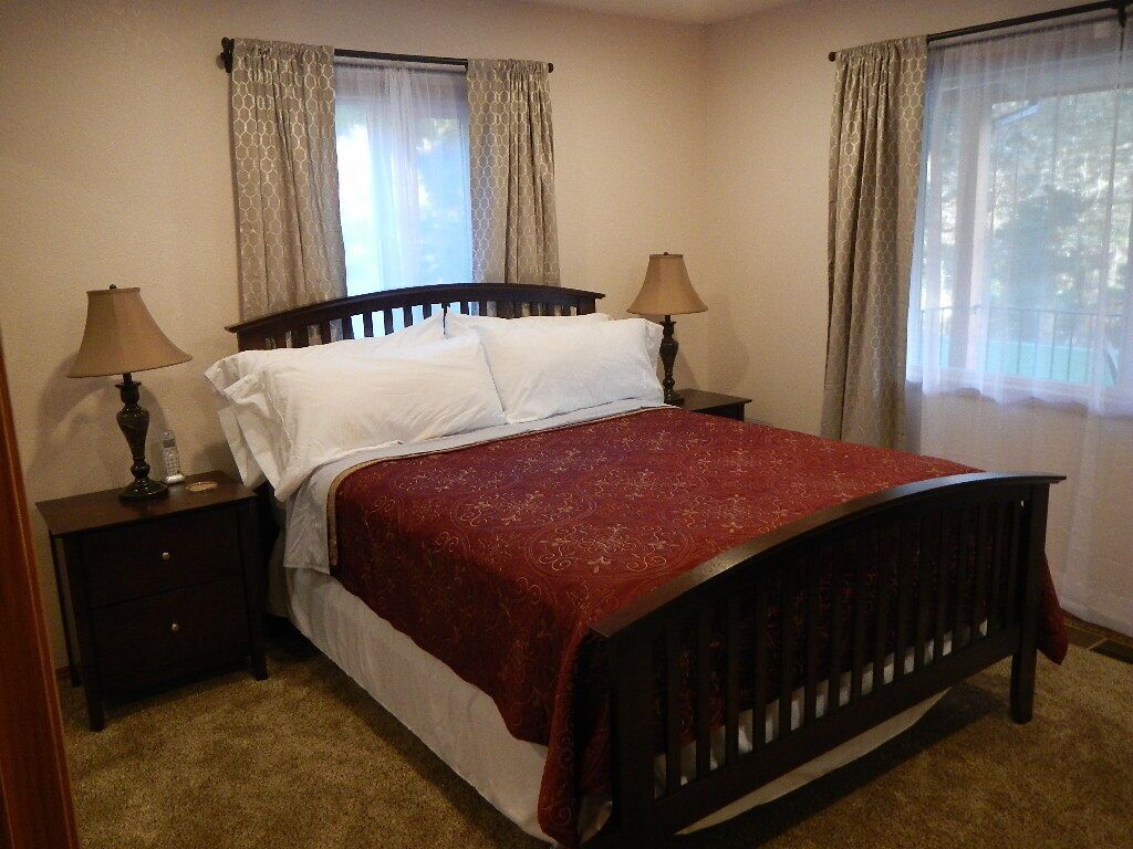 River Front Hideaway in the Southern Oregon Cascade Mountains