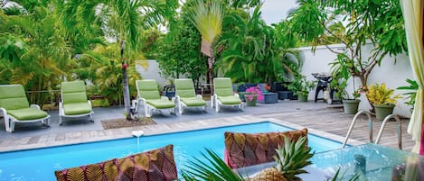 Alberca al aire libre