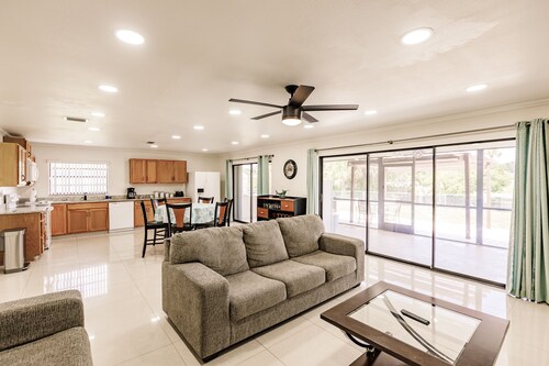  Waterfront Home with Private Heated Pool, Dock, Wifi