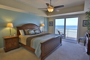 3 slaapkamers, een kluis op de kamer, een bureau