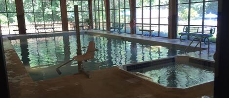 Piscine couverte, piscine extérieure