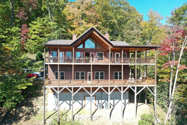 Exterior - BREATHTAKING VIEWS @ 3,850 FEET, 4.2 ACRES GATED PRIVACY, 100 CONSECUTIVE 5-STAR (sapphire)
