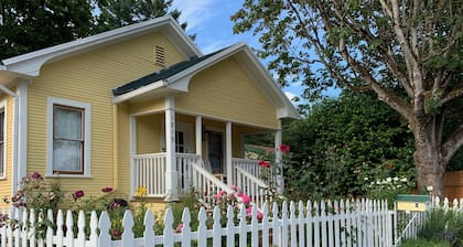 Ylellinen loma-asunto Oregonin sydämessä