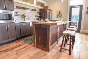 Fridge, microwave, oven, stovetop - The Stone House at Black Dog Salvage (Roanoke)