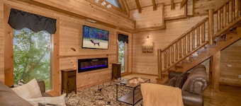 Private Pool Indoor - Theater & Game Rooms - Hot Tub Sleeps 30 - 8 bedrooms