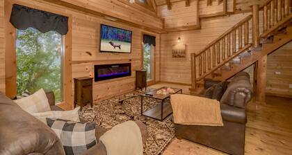 Private Pool Indoor - Theater & Game Rooms - Hot Tub Sleeps 30 - 8 bedrooms