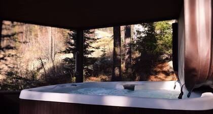 Whitefish Mountain Resort, Ski-In-Ski-Out-Eigentumswohnung, 3 Schlafzimmer, 2 Bäder, privater Whirlpool!