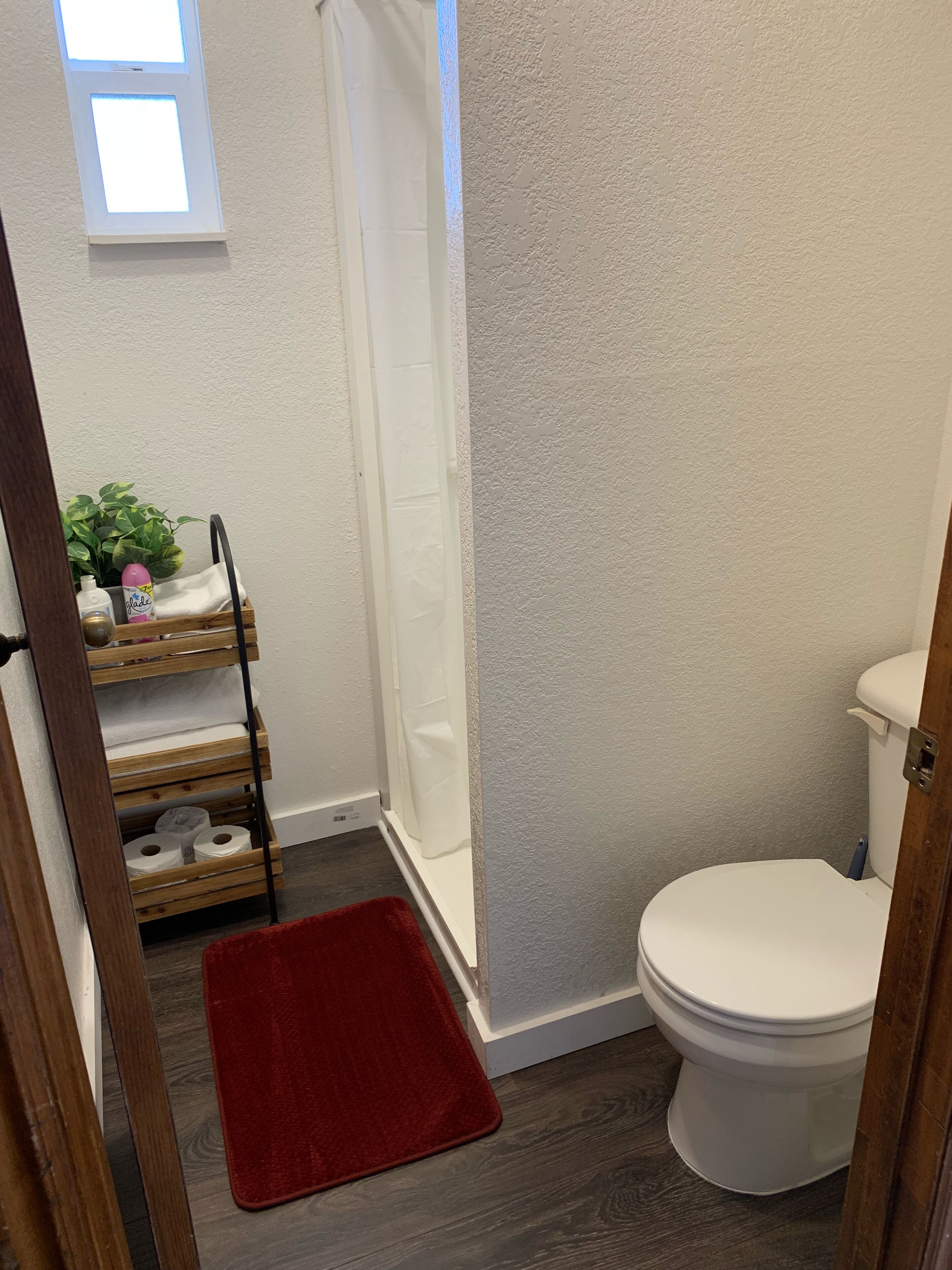 Temple Place #2 is a family friendly & convenient home located in town!