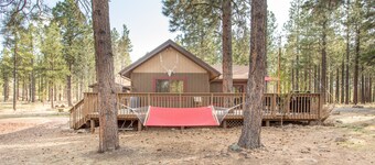  En av en vänlig egendom i flagstaff Det är en stuga på 10 tunnland med bunkhouse