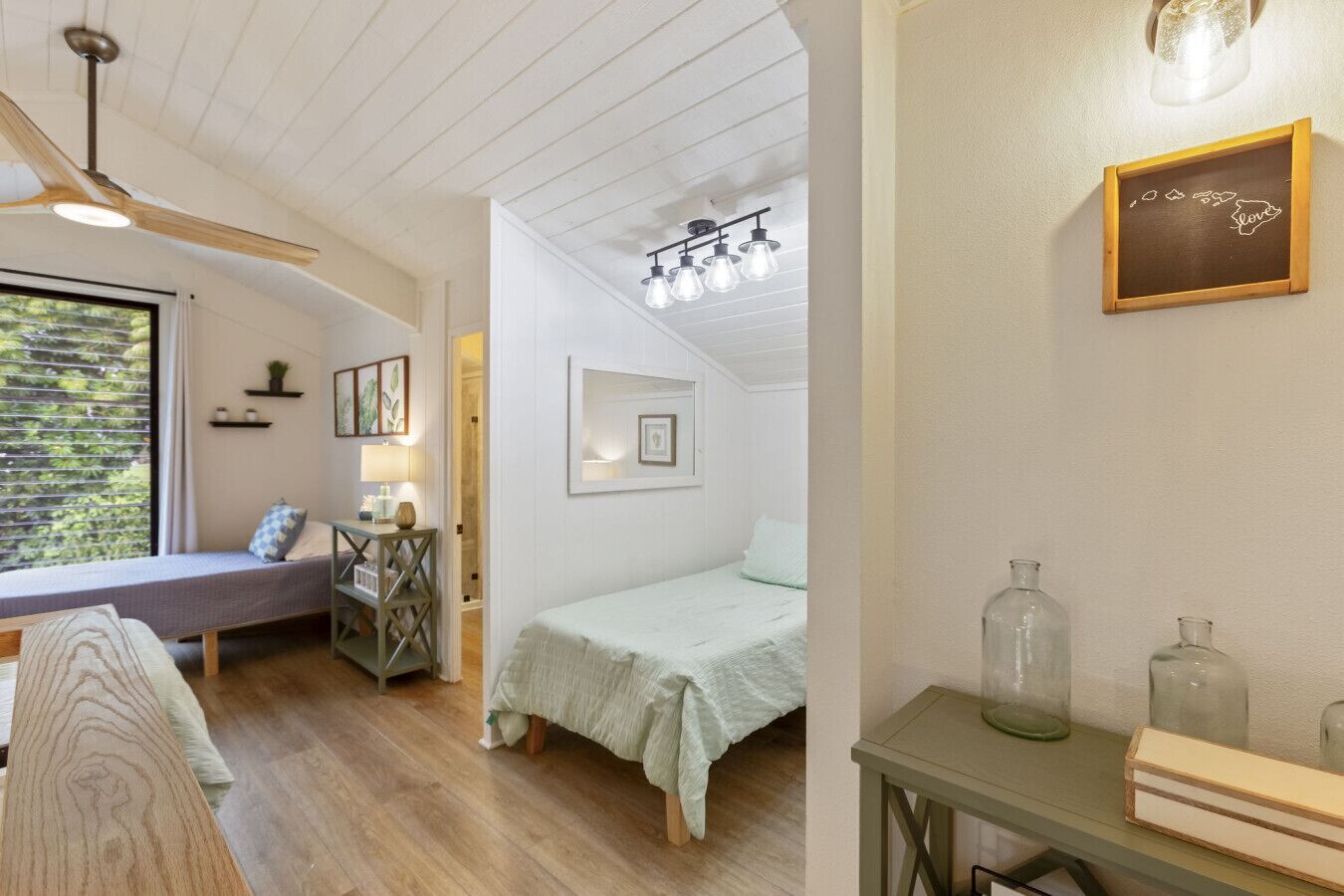 3 bedrooms, memory-foam beds, free WiFi, bed sheets