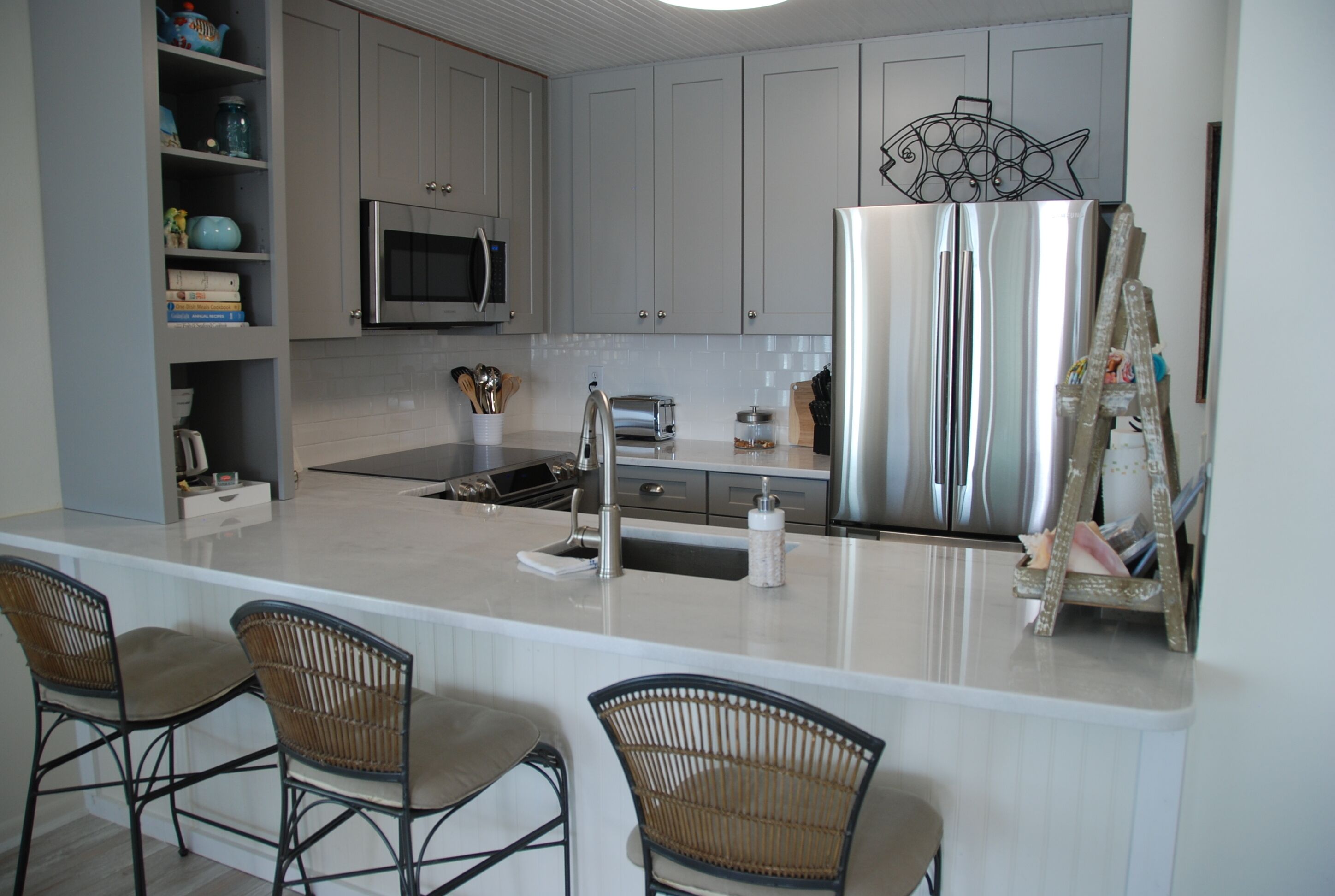 Tiki Beach 33 Directly on the Beach, private balcony. Wow best place in the area