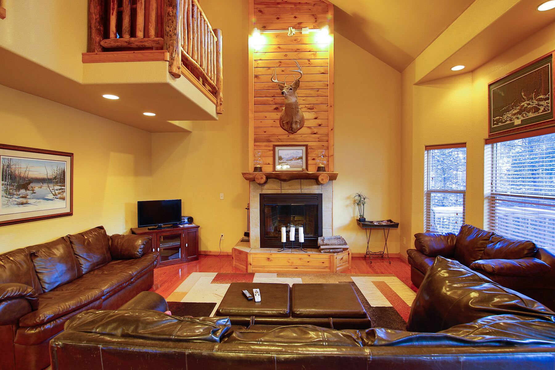 Private Lot! 4BR/3BA Sleeps 12, Near Terry Peak/Deadwood/ATV&Snowmobile Trails!!