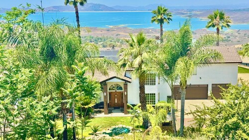 Highest reviewed property in the area - best view of  your life!