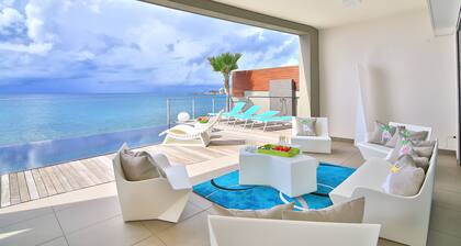 Anchor House - Direct Oceanfront - Luxury & Modern Style