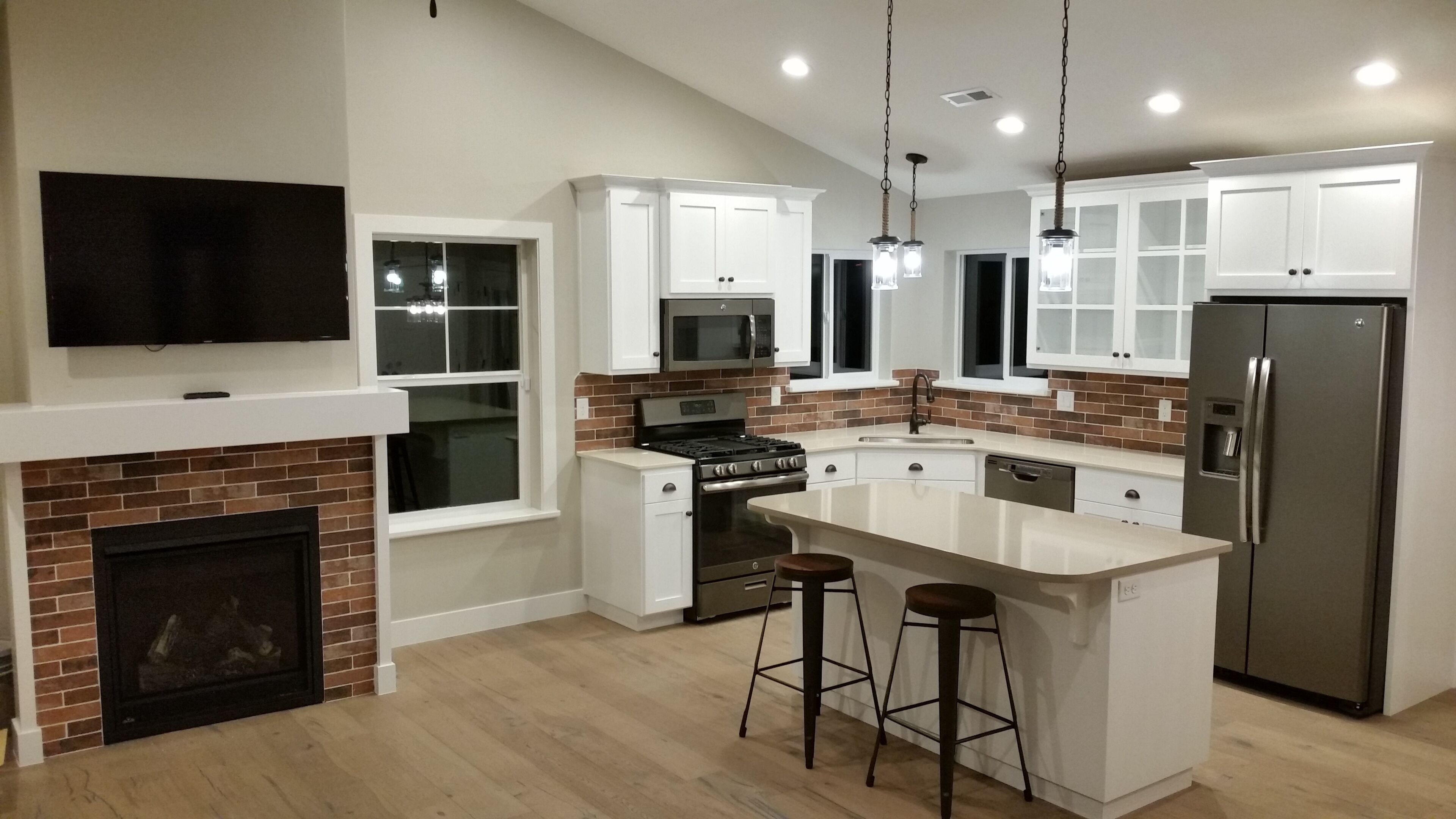 Diane's Farm House/Country Living