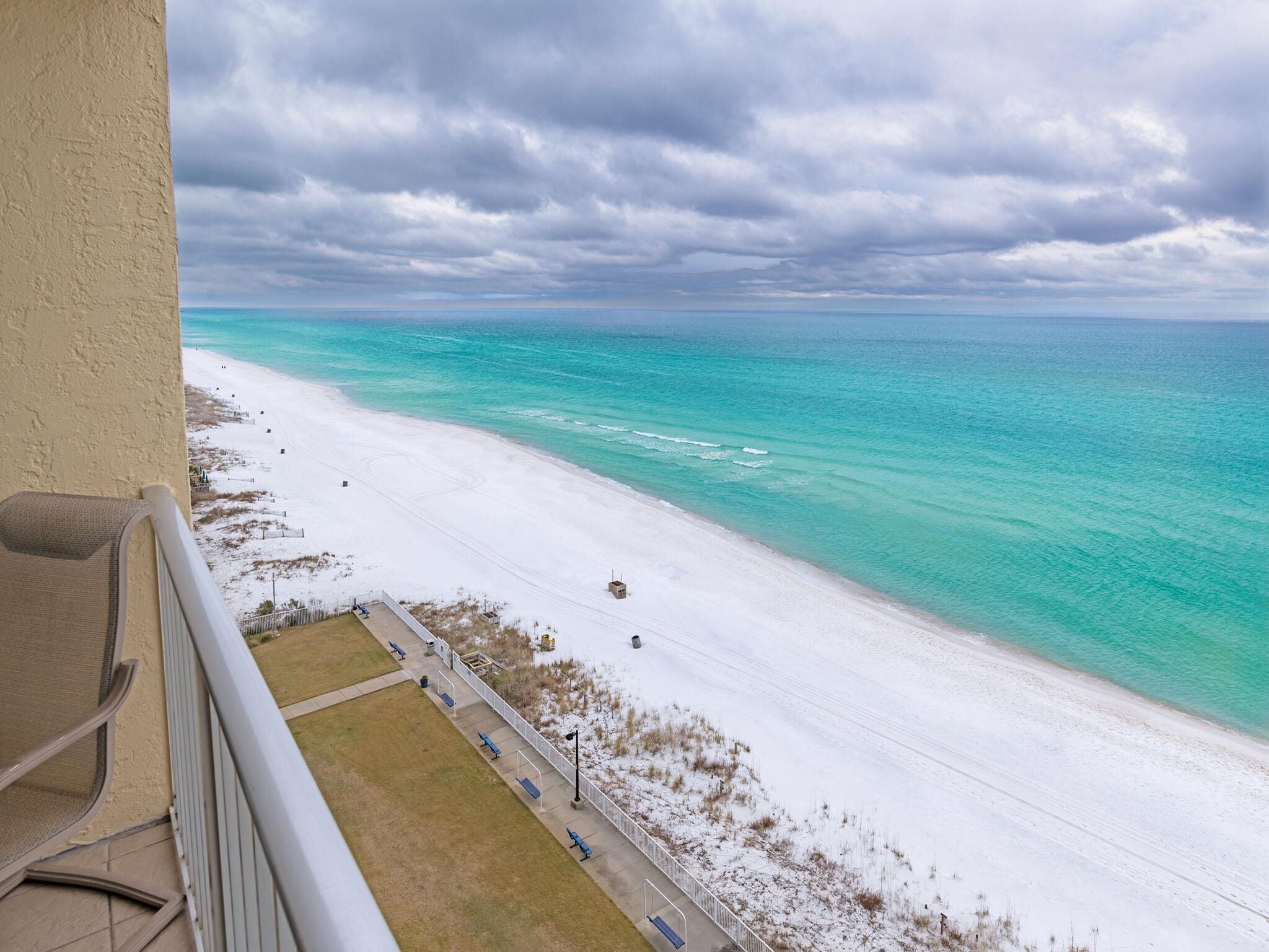 ~Beautiful 10th Floor Affordable Beachfront 2B/2B Condo At Regency Towers~