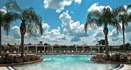 Disney Area 5 Bedroom, 4 Bath Villa in Gated Resort, Pool, Spa, Baby Gear