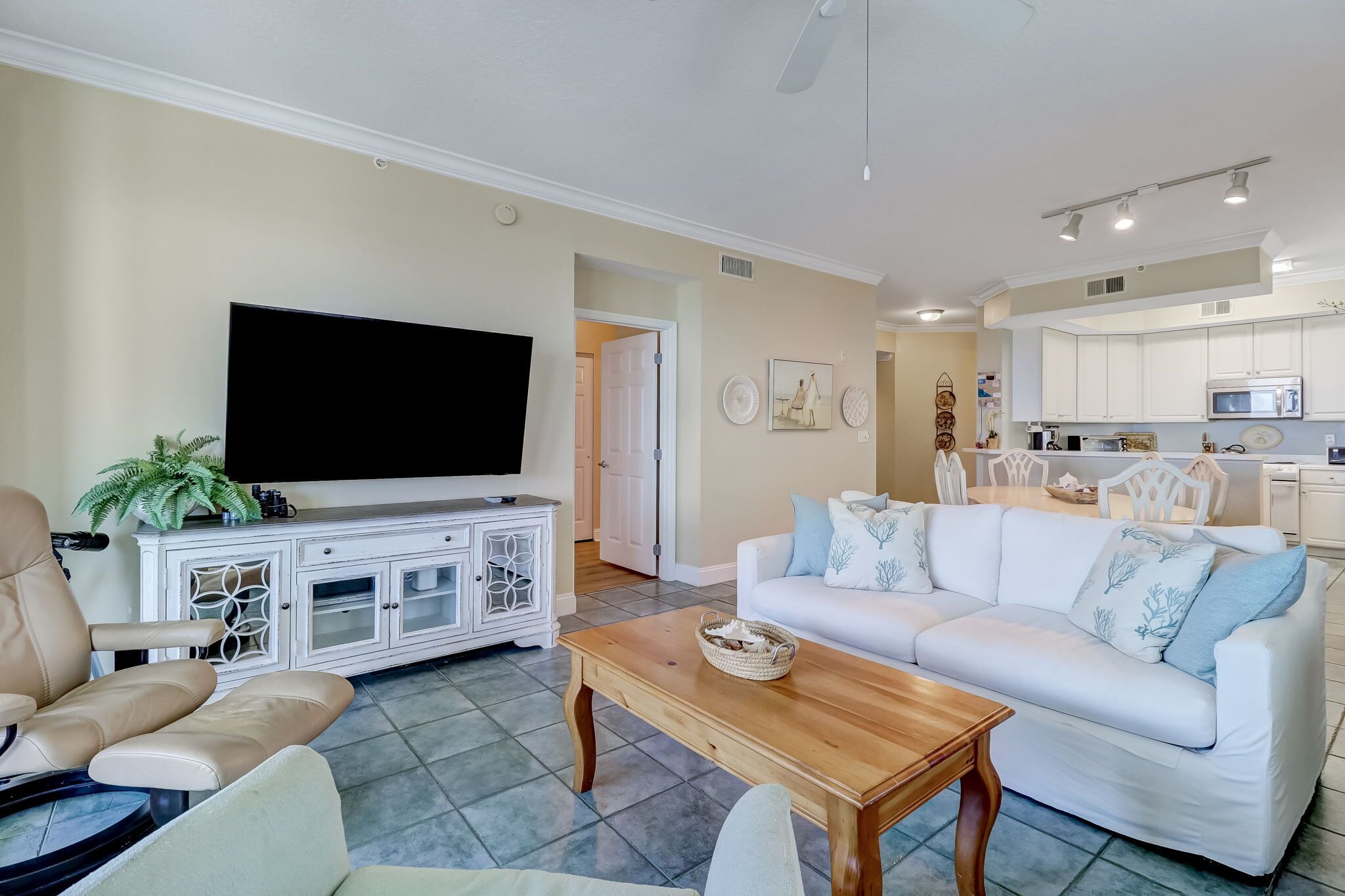 Luxury Oceanfront Condo at Ocean Place with Breathtaking Views- Adjacent to the Ritz