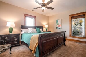 6 makuuhuonetta, silitysrauta/-lauta, Wi-Fi, vuodevaatteet